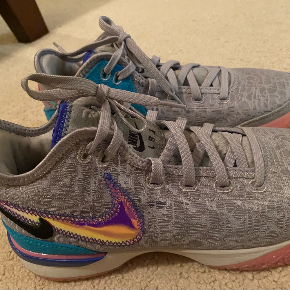 Nike LeBron Nxxt Gen mens basketball shoes. - Picture 5 of 7